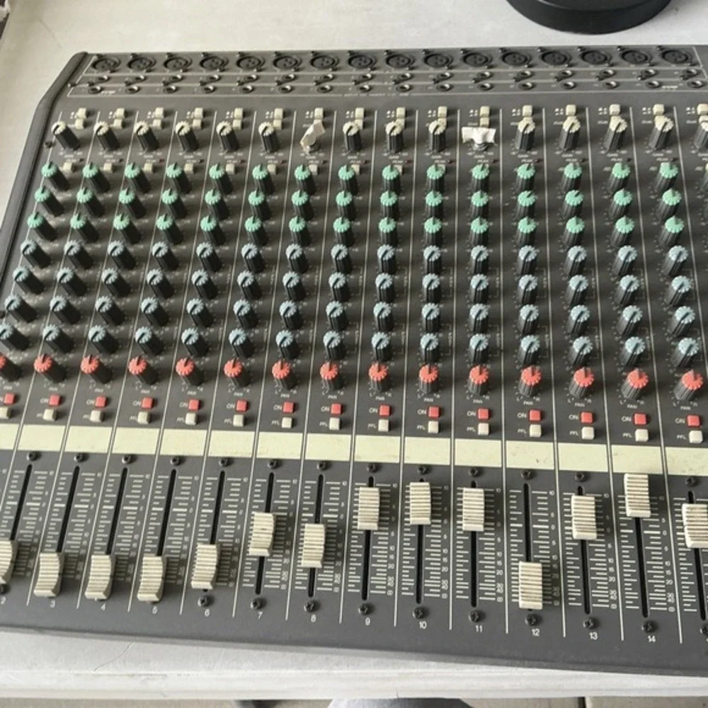 Yamaha Mx 200 -24 Mixer‎